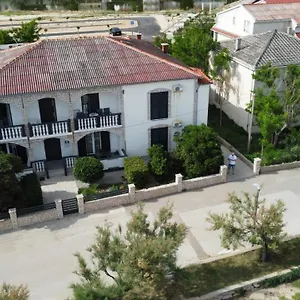 Guest house & Kaurloto